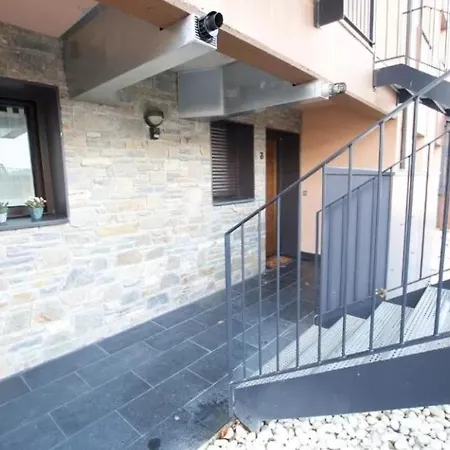 Les Isards דירה *